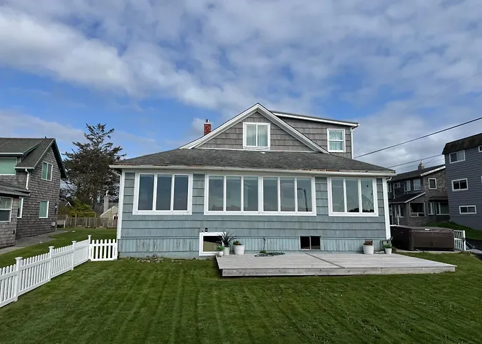 Seaside Beach Front House On The Promenade